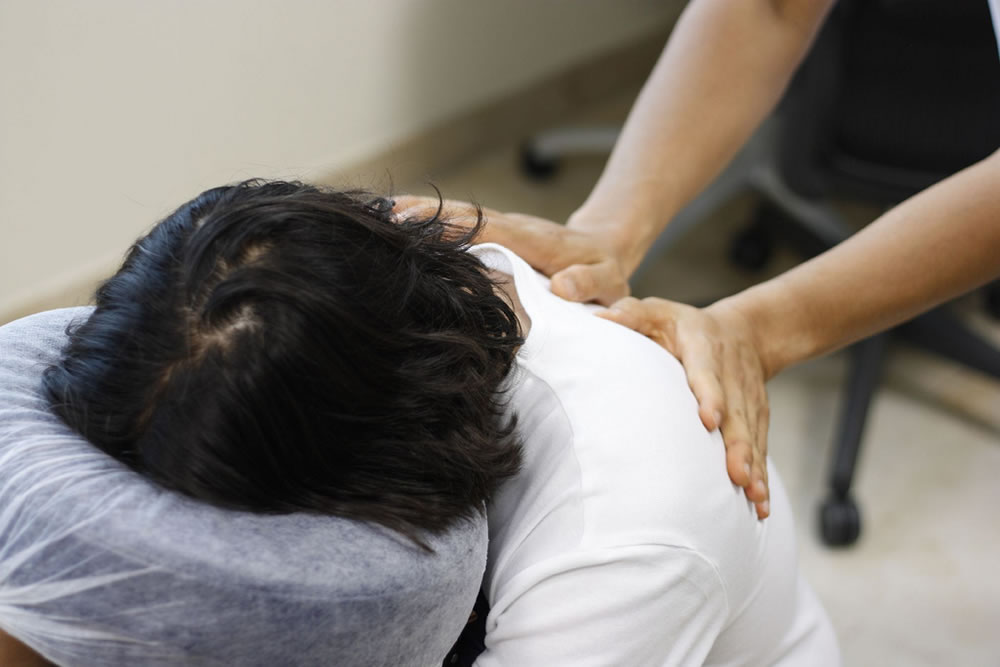 Techniki masażu pleców