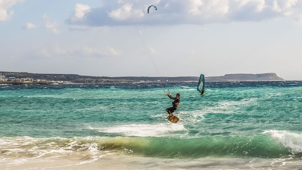 Kitesurfing – sport na granicy dwóch żywiołów